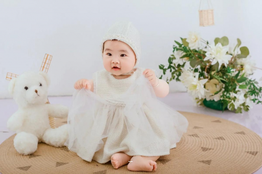 佛山宝宝在妈妈肚子里